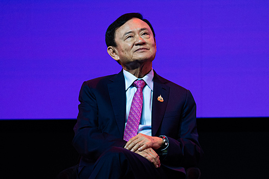 Бывший премьер-министр покинул страну за несколько дней до приговора к тюремному заключению