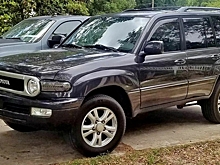 Этот Lexus LX 470 почему-то хочет быть похож на Toyota FJ Cruiser