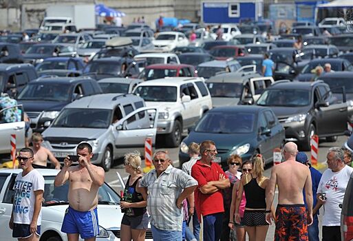 Строительство моста в Крым идет по плану