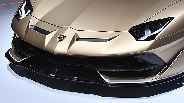 Lamborghini не откажется от ДВС еще минимум 10 лет