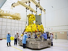 В космос за водой: Станция "Луна-25" летит на Южный полюс