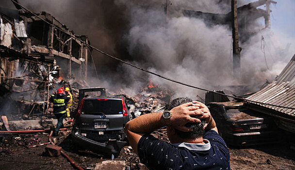Спасатели извлекли тело третьей жертвы взрыва на рынке в Ереване