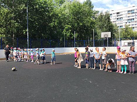 В Бибиреве для ребят из «Московской смены» провели соревнования по пионерболу