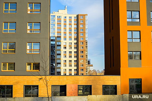 Жители ХМАО массово перепродают квартиры, купленные в Тюмени