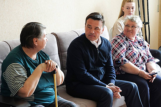 Губернатор Подмосковья навестил людей, чей дом пострадал от взрыва газа в Ступино