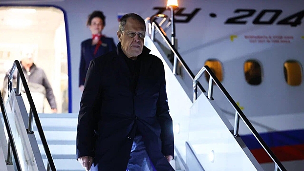 Захарова сообщила, что бразильская сторона заправила самолет Лаврова