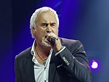 Кто вслед за Пугачевой вернется в Россию?