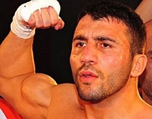 Авни Йылдырым вернулся с быстрой победой и подписался на бой с «Чёрным Львом»