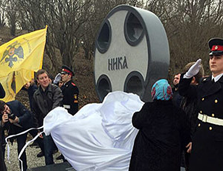 В Чечне открыт памятник десантникам Псковской дивизии ВДВ