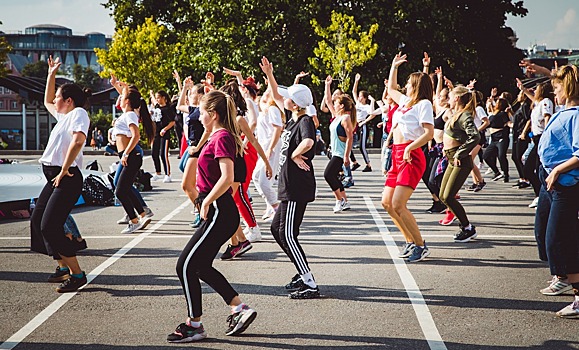 StrarHit проводил лето танцевальным марафоном