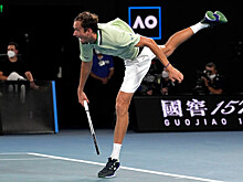 Медведев уступил Надалю в финале Australian Open, выигрывая 2:0