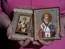 Студентам посоветовали молиться святому Николаю перед экзаменами