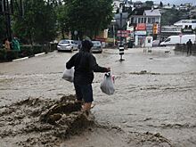 "Орал от боли": россиянина унесло водой в Ялте