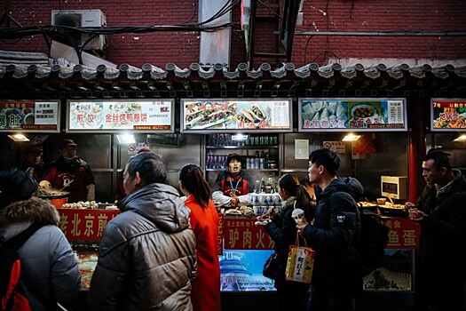 Инфляция в Китае достигла максимума почти за 8 лет на фоне скачка цен на свинину