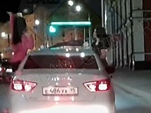 В Уфе высунувшихся по пояс из машины девушек выявили и оштрафовали