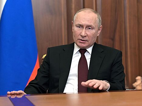 Путин назвал несокрушимое единство народа залогом победы РФ