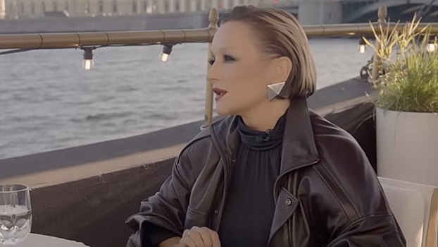 Татьяна Буланова изменила имидж и объяснила отказ от париков