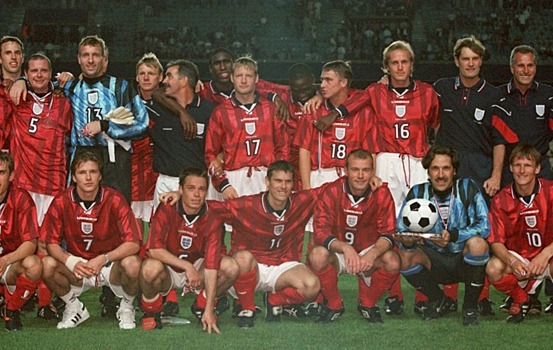 25 лет назад Англия выиграла турнир на территории Франции. Сегодня они поспорят за выход в полуфинал ЧМ-2022