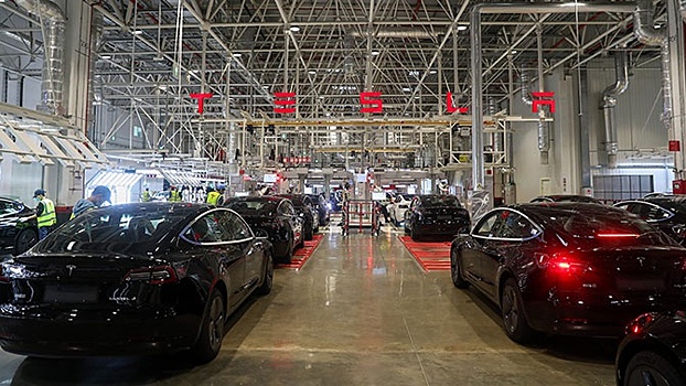Tesla отзовет десятки тысяч произведенных автомобилей