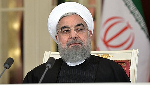 Роухани лидирует на выборах президента Ирана