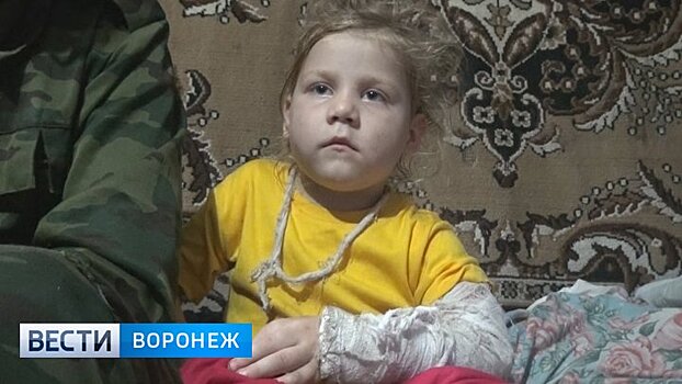 Избитая матерью девочка из Бутурлиновки уверена, что упала с качелей