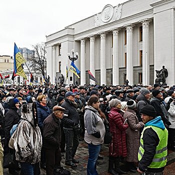 На политическом безрыбье: почему украинцы не верят политикам