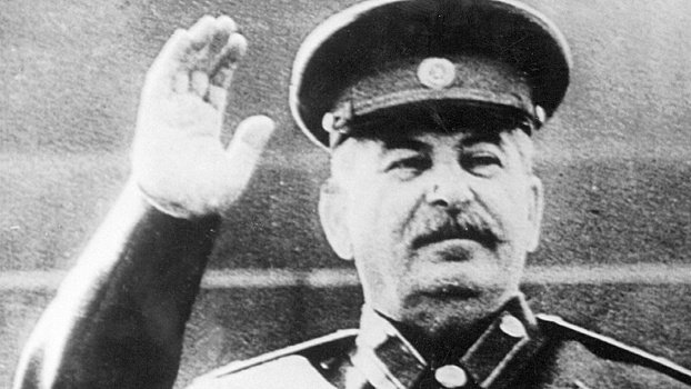 Президентская библиотека впервые опубликовала черновик речи Сталина от 3 июля 1941 года