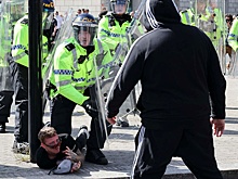 Захарова призвала власти Британии воздержаться от насилия на протестах