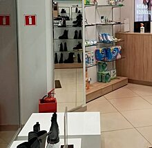 Локдаун. Обувной магазин в Саратове начал торговать туалетной бумагой