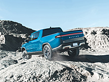 Владелец Rivian R1T заплатил 7500 долларов за ремонт фонаря