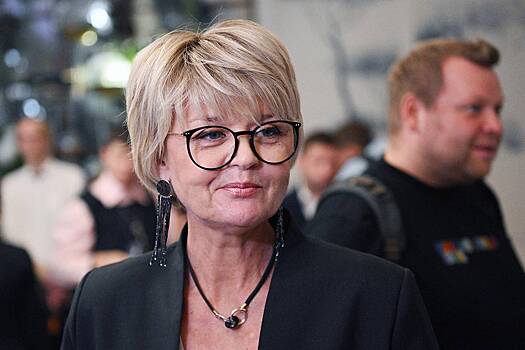 Дочь Меньшова и Алентовой рассказала о жесткой критике со стороны родителей