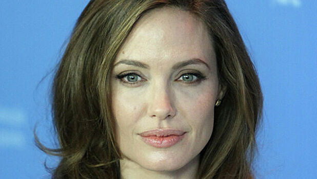 Без фотошопа: Джоли резко постарела