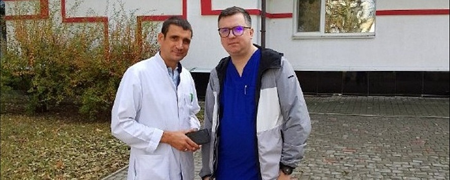 Хирург и кардиолог из Мурманска помогают коллегам в Запорожье