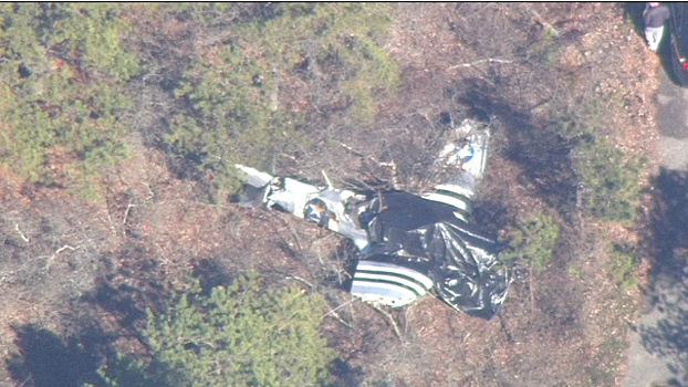 Легкомоторный самолет разбился у аэродрома в США