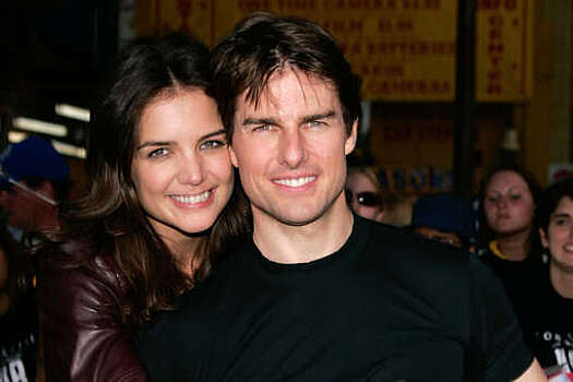 Актриса Кэти Холмс одобрила роман Тома Круза с Аной де Армас