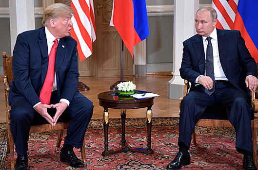 Лавров обсудил с Помпео встречу Путина и Трампа