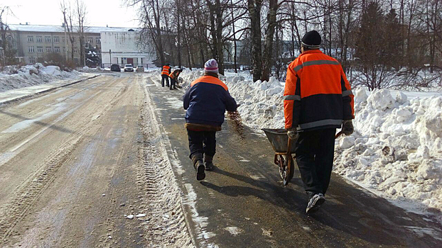 Более 220 километров дорог обработали реагентами в Балашихе за минувшие сутки