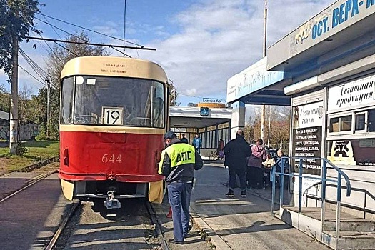 В ГИБДД прокомментировали историю с трамваем, который в Екатеринбурге отрезал ногу пенсионеру