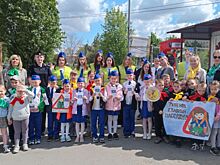 В Саратовской области госавтоинспекторы и представители отделения «Движения Первых» провели акцию «Внимание, летние каникулы!»