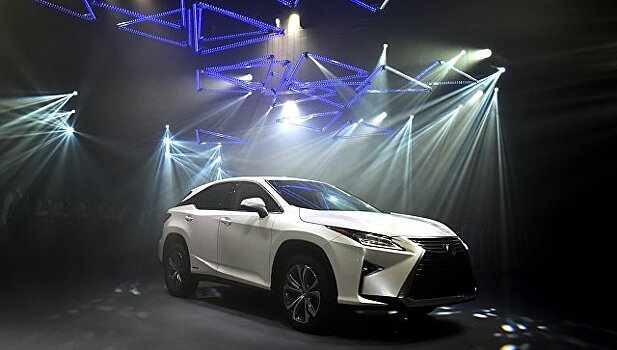 Toyota отзовет из России кроссоверы Lexus