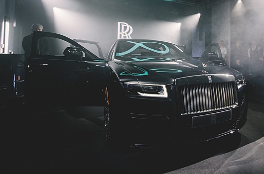 Новый Rolls-Royce Black Badge Ghost для России: известна стоимость