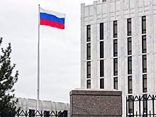 Над посольством РФ в США заметили вертолет-"разведчик"