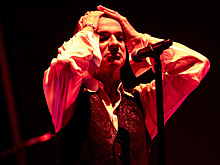 Depeche Mode помнят о смерти, Блоха из RHCP джазует: зарубежные новинки