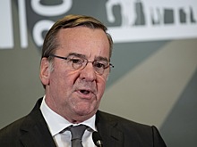 Глава Минобороны Германии прибыл в Киев с необъявленным визитом