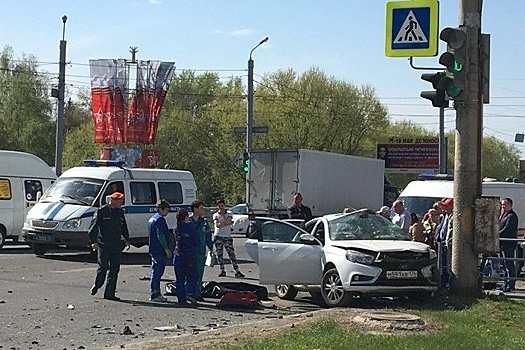 Челябинец на BMW летел на красный и устроил смертельное ДТП (ВИДЕО)