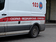 В Москве автомобиль сбил пешеходов на тротуаре