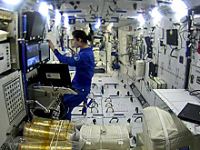 Экипаж «Шэньчжоу-14» нарабатывает опыт в открытом космосе