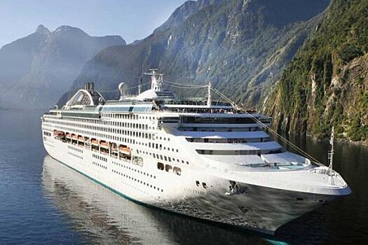 Минэкономразвития рассмотрит вопрос о введении безвизового режима для пассажиров круизных судов