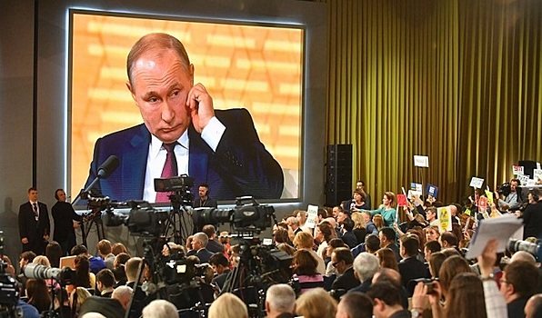 Столкновение параллельных реальностей: чиновники и народ