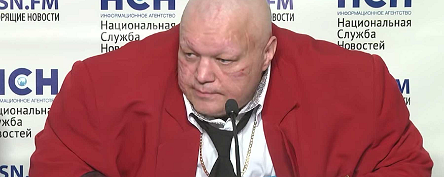 В Петербурге суд лишил шоумена Барецкого водительских прав на год